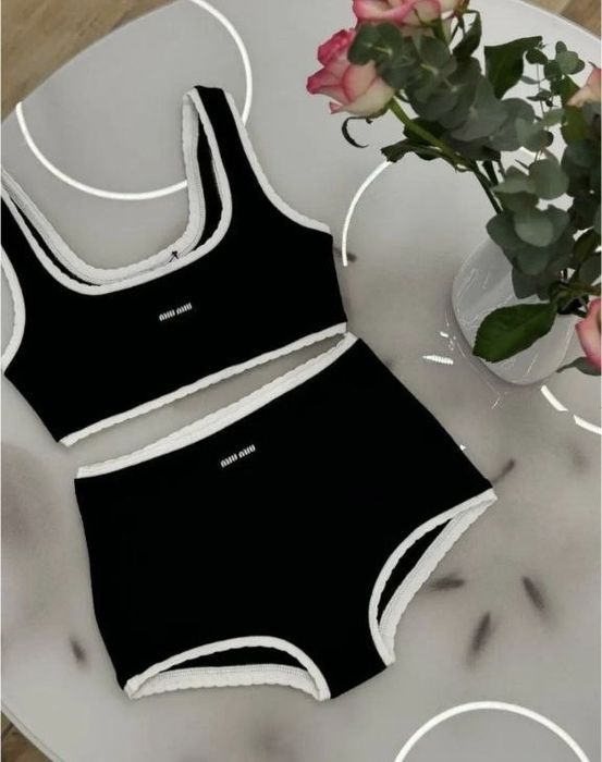 #miumiu білизни жіночоі чорний S/M/L новый в наличии
