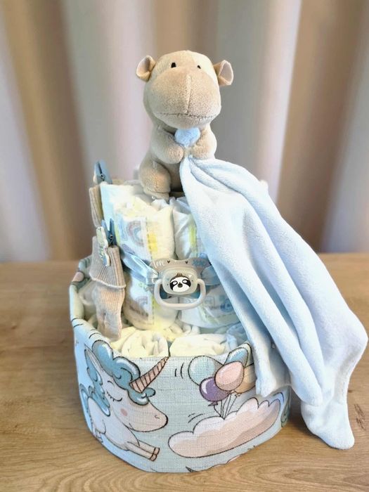 Tort z Pampersów-prezent, narodziny dziecka, Baby Shower