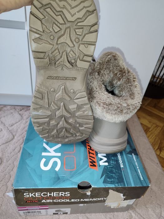 Продам зимние ботинки