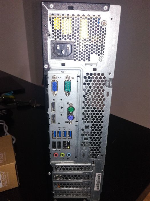 PC Desktop Profissional Lenovo ThinkCentre M93P