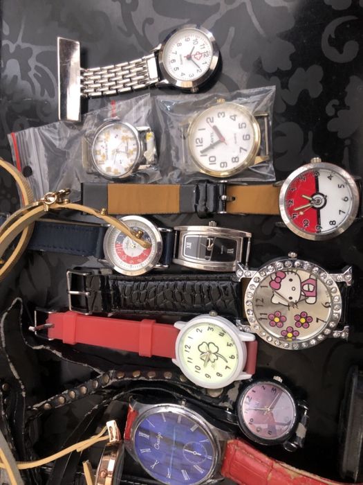 Часы на руку женские.