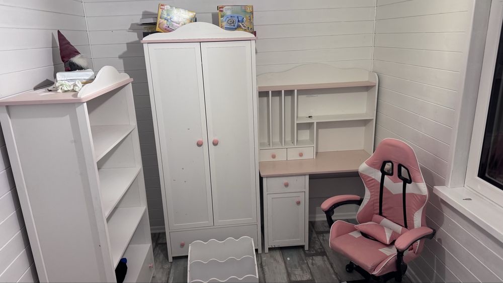 Sprzedam meble mlodziezowe dzieciece Ladne