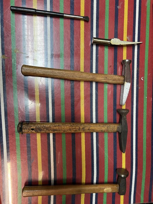 Martelos muito antigos da faniöi Jaguar