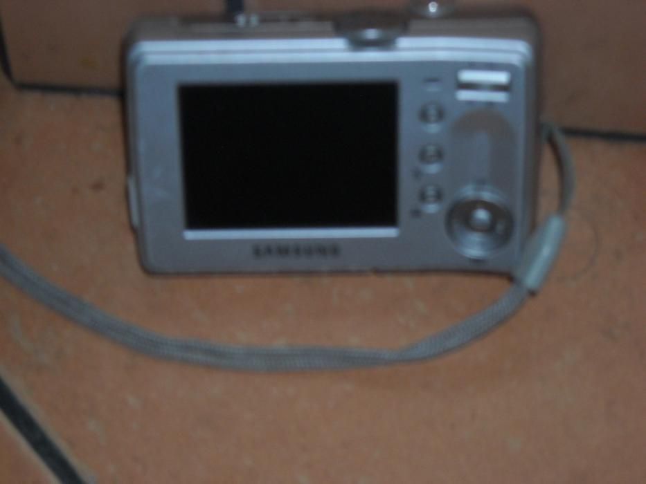 Vendo camara de filmar + máquina fotografica
