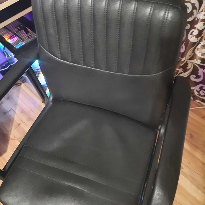 Комп'ютерний стіл+крісло