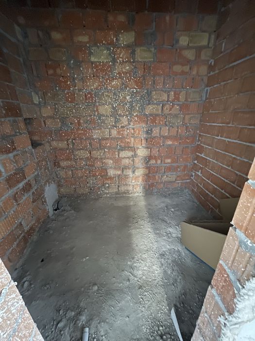 1к квартира в Ірпені без ремонту.Зручний виїзд на Київ,поруч парк!