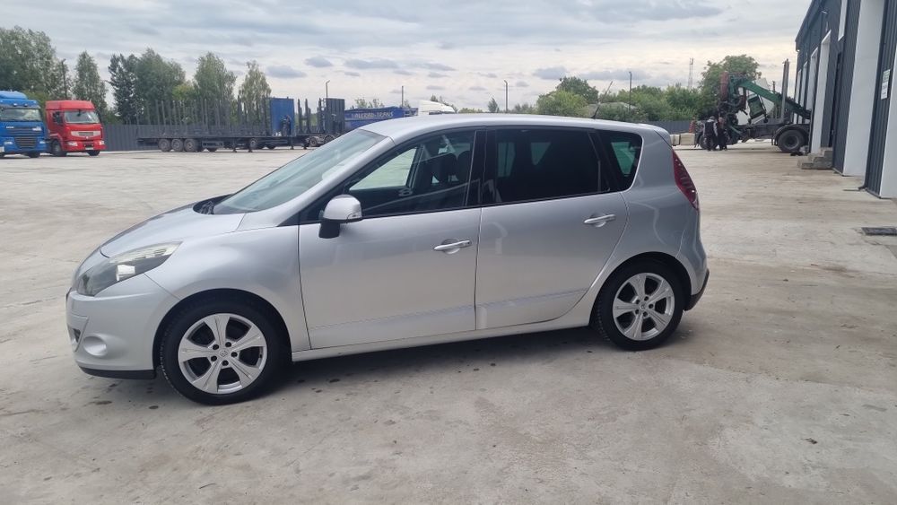 Renault  Scenic 1.6 2010р