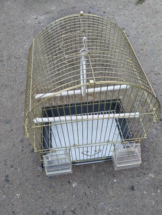 продам клітку для попугая