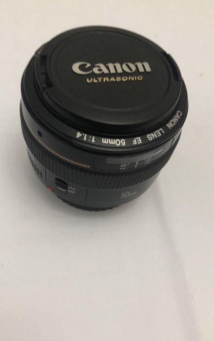 Objectiva Canon Ultrasonic 1:1,4