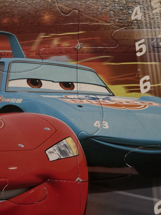 Puzzle AUTA 24 elementy w zamykanej torbie