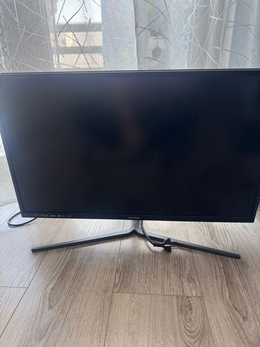 Monitor 32 stan idealny