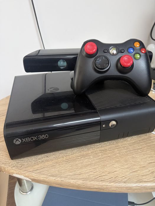 Xbox 360 slim e  RGH3 z kinectem