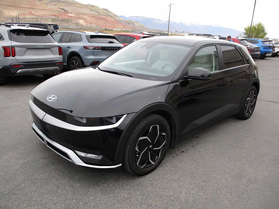 Hyundai Ioniq 5      2023