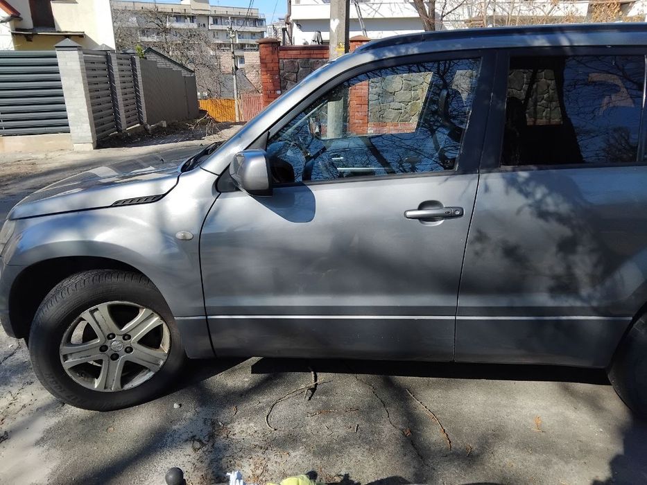 Продаю Suzuki grand vitara