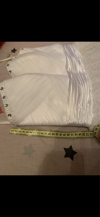 Белое пышное платье