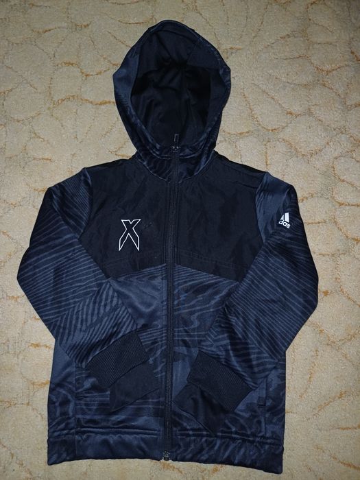 Продам фірмовий кофту Adidas