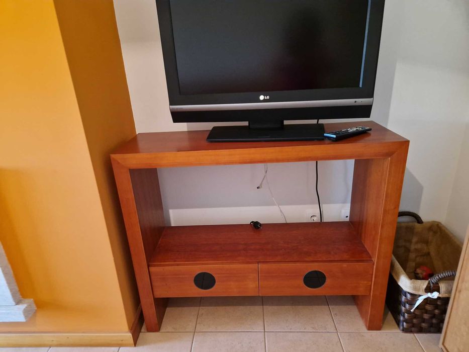 Móvel para televisão