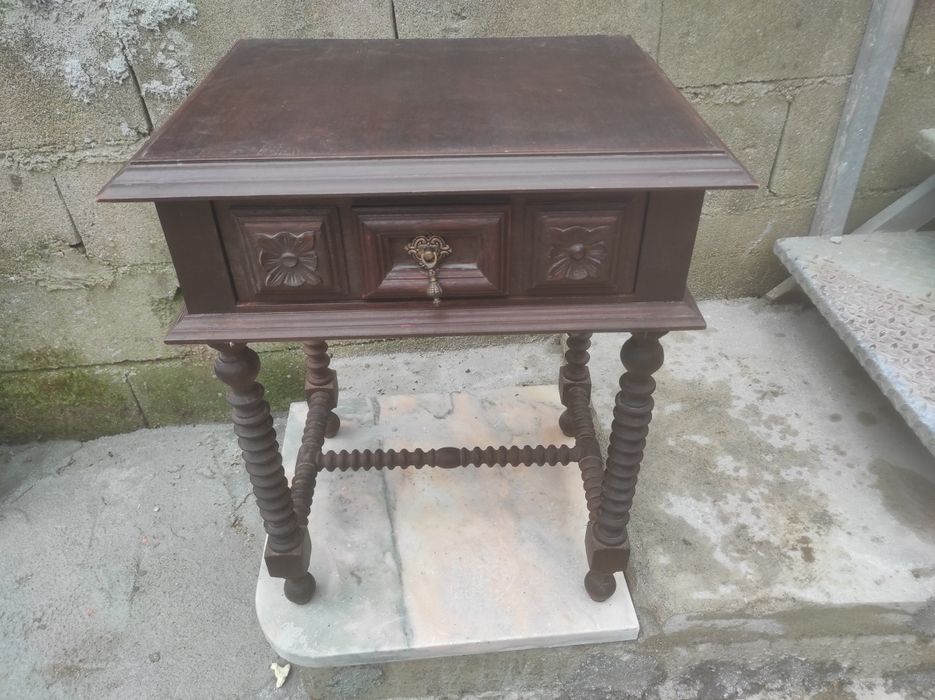 Nightstand64584919442178121