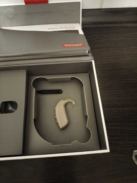 Aparaty słuchowe  Resound prawy lewy