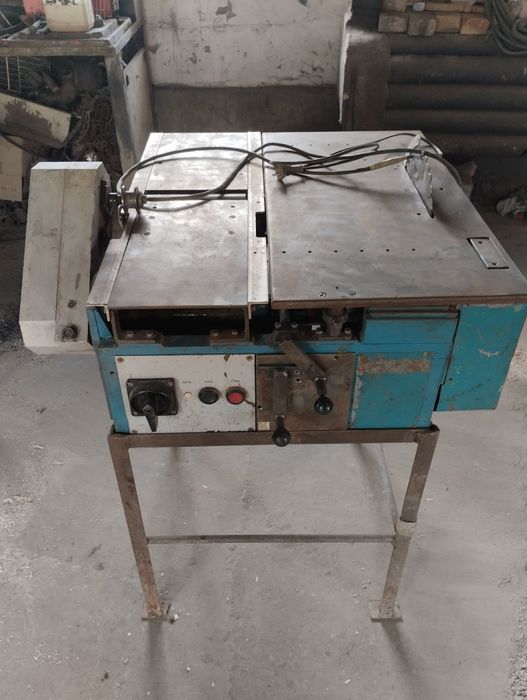 Станок деревообробний, універсальний