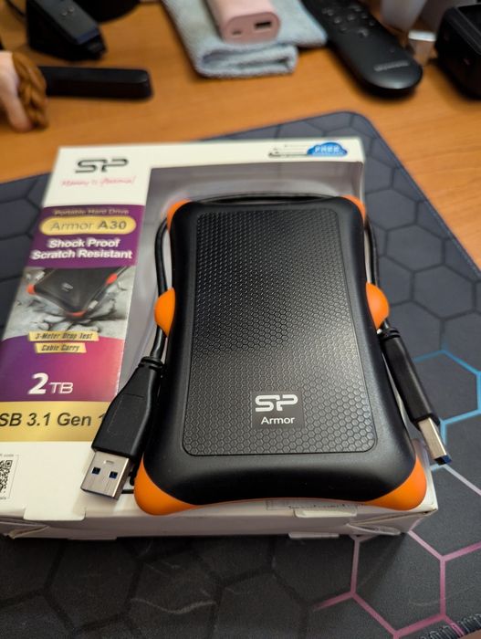 Зовнішній диск 2 тб SiliconPower 2.5" Armor A30 black вінчестер