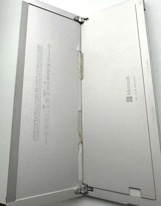 Microsoft Surface  Go 10 cali 8/128 uszkodzony bateria do wymiany
