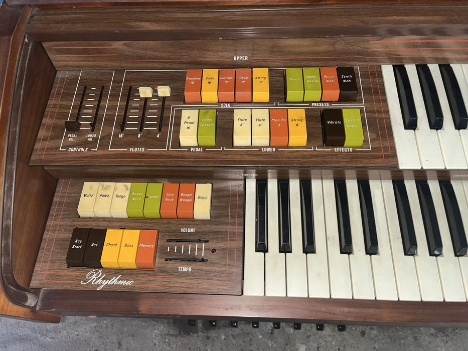 Piano Antigo Clássico