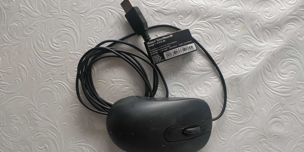 Microsoft and Mitsai Optical Mouse64751687639170120
