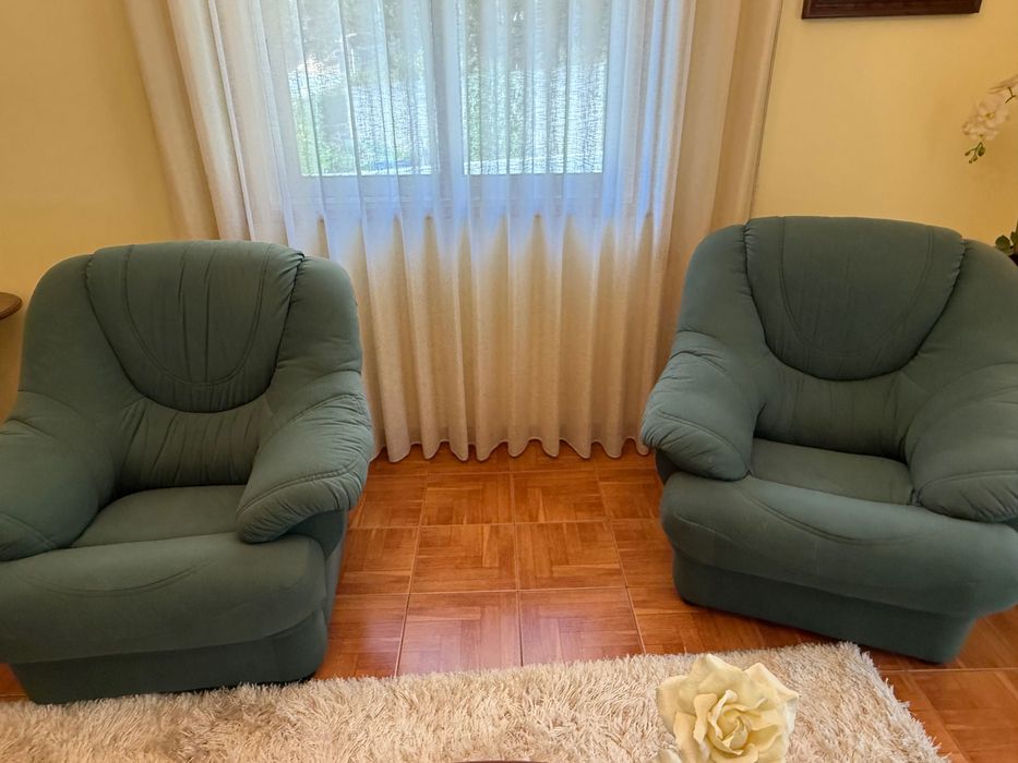 Sofás Verdes , em ótimo estado