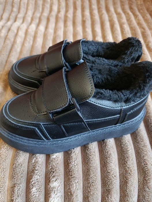 Кросівки утеплені