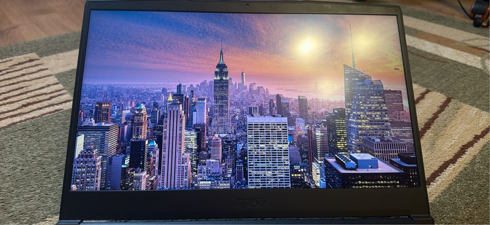 Laptop gamingowy MSI GF63 | RTX 3050 | i7-11800H | 16GB RAM | Stan BDB