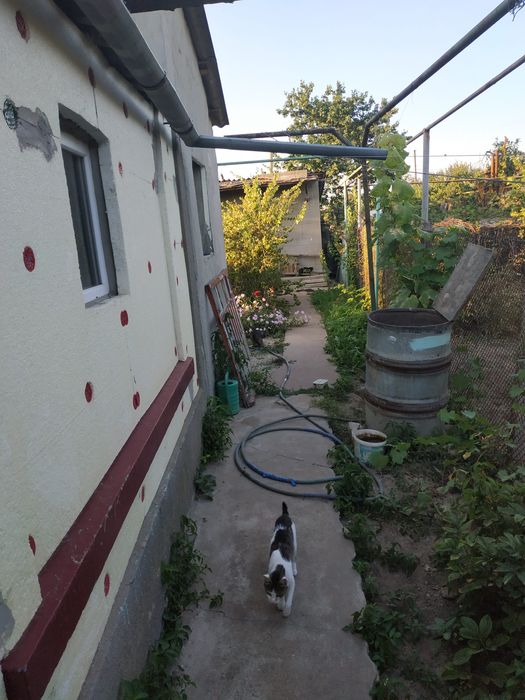 Обменяю дом на двухкомнатную квартиру