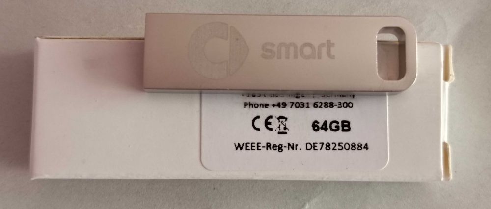 Oryginalny Plecak SMART (Mercedes-Benz) Carbon Black Ekologiczny Papier + pendrive USB 64 GB