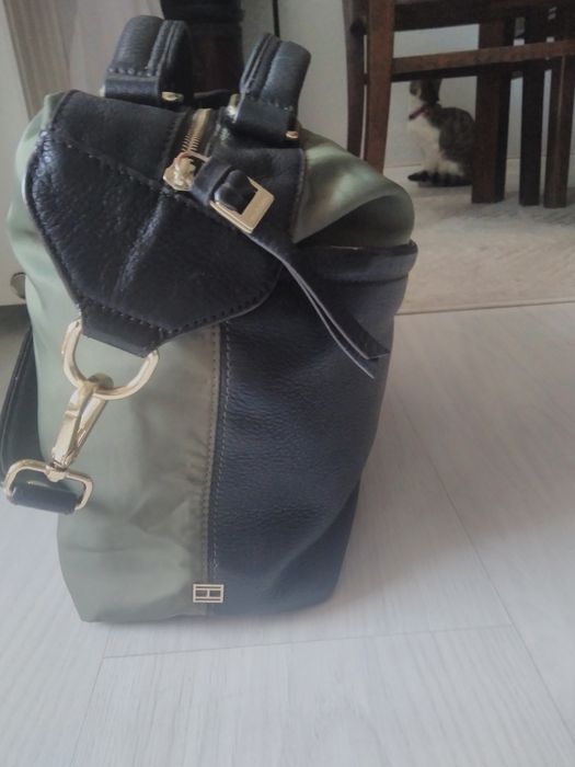 Torebka Tommy Hilfiger.