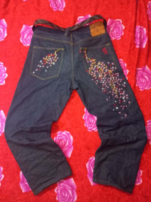 Джинсы Evisu з ремнем барбери в комплекте