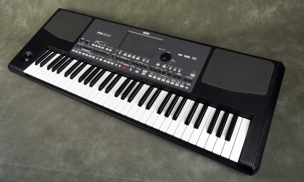 Korg PA600 selado por estrear com garantia 3 anos e fatura em seu nome