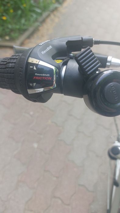 Rower Raleigh 24 cale fioletowo-biały