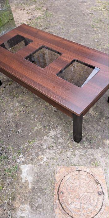 Stół drewniany ze szklem
