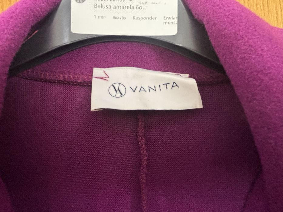 Sobretudo roxo  vanita