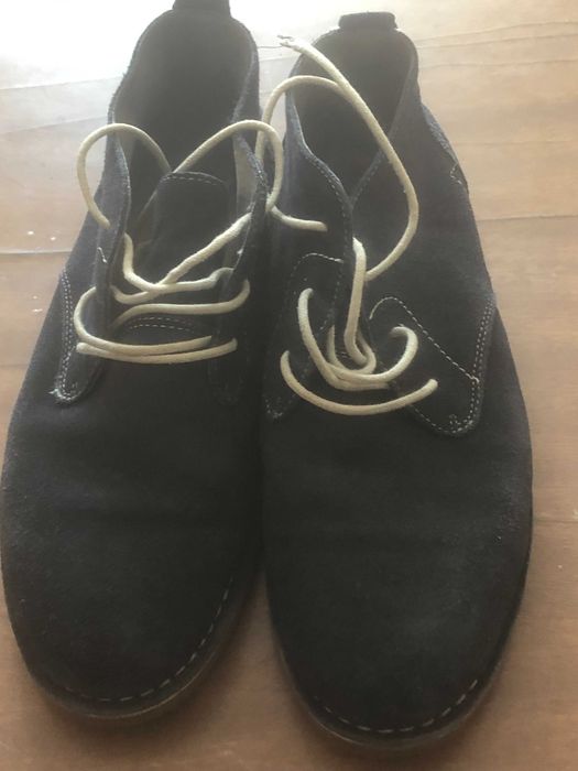 Продам замшеві ботинки