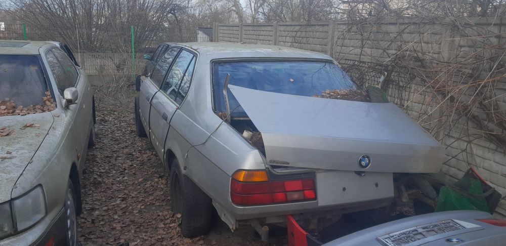 Części bmw e32 730