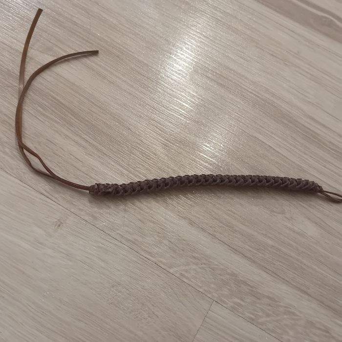 Zestaw bransoletek skórzane z kamieniami na gumce