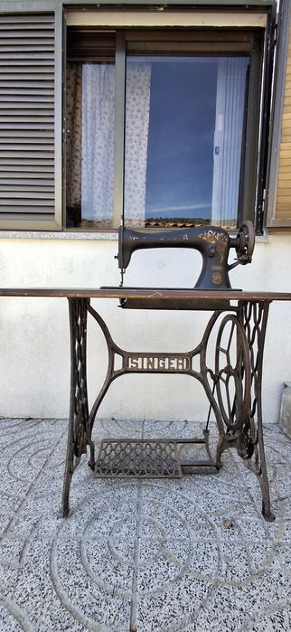 Máquina de costura Singer