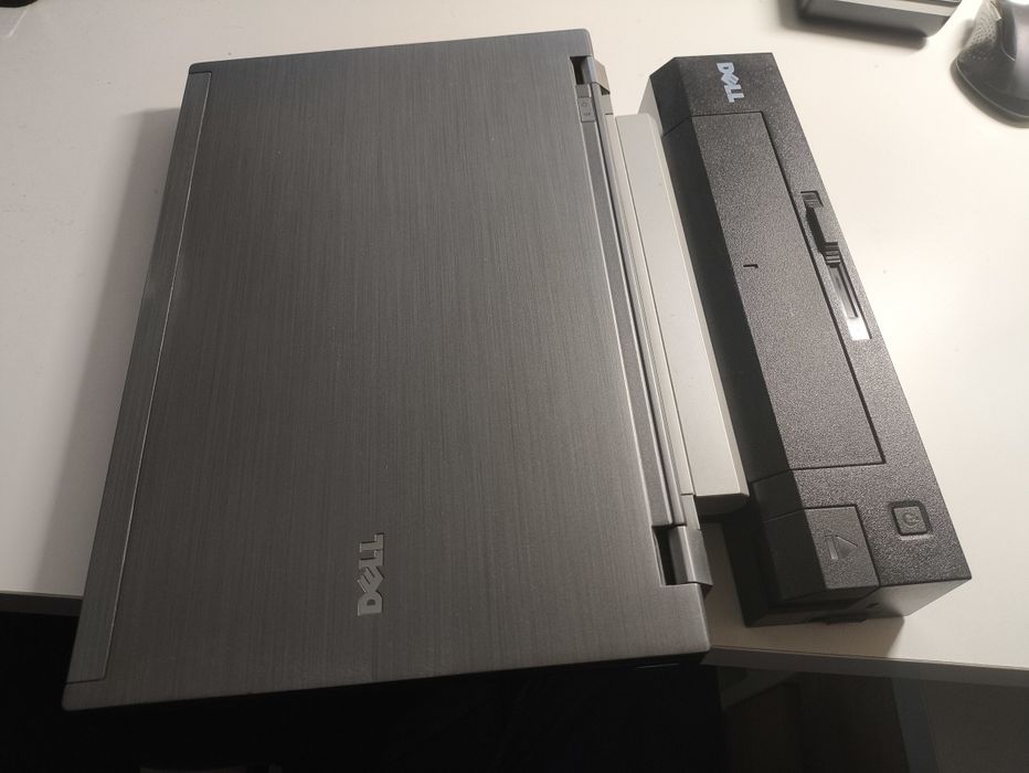 Dell latitude E4310 + stacja dokująca