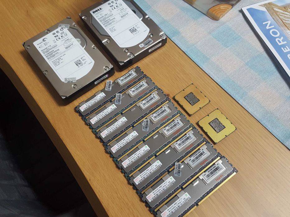Serwerowe 2 procesory Xeon E5540 Ram 32GB 8x4gb i 2 dyski SAS 2x 300GB