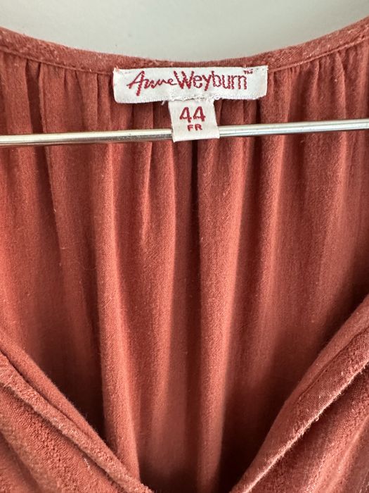 Vestido Anne Weyburn, cor de tijolo, 44, folhos na saia, forro