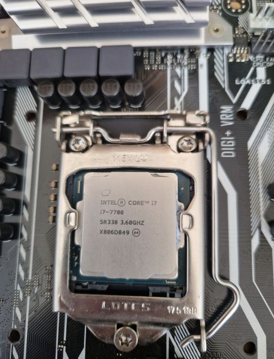 Intel i7-7700 4.2Ghz + ігрова материнка Asus Z270-A  Мощний комплект 8потоків