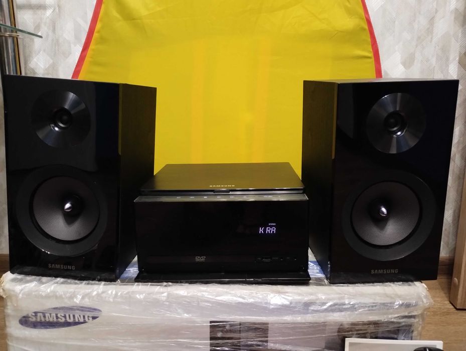 Современный караоке ( Заводской блютуз / USB / DVD / CD / MP3 / HDMI