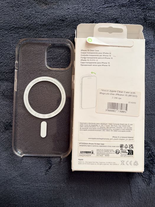 Чохол на iPhone 15 оригинал