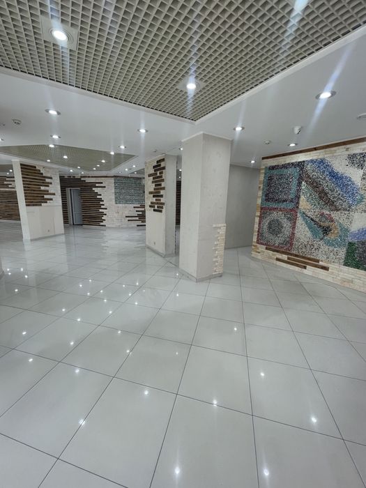 Комерційна нерухомість за адресою вул. Шухевича Романа (площа 634 м²) - Atlanta.ua - фото 2